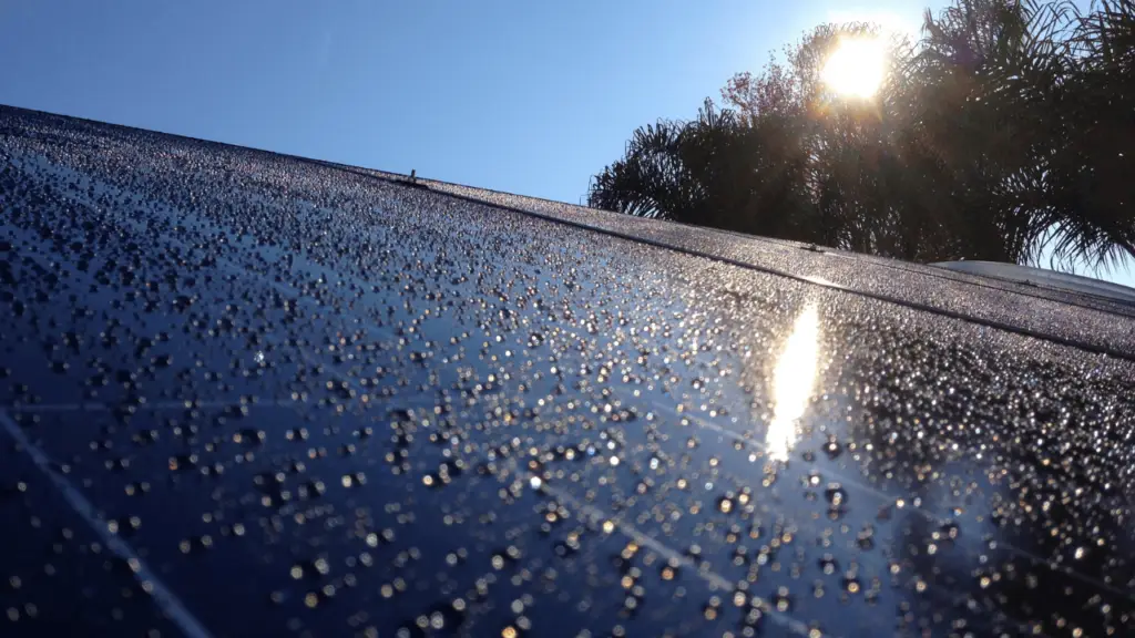 Prime-Wave-Window-Cleaning_Do-Solar-Panels-Really-Need-To-Be-Cleaned-Here'S-The-Truth-2