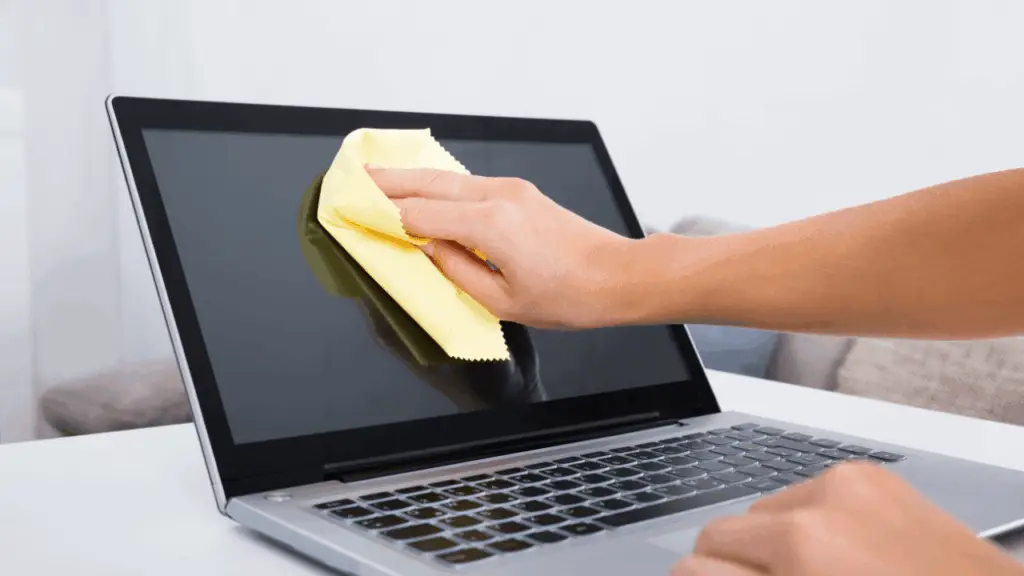 Prime-Wave-Window-Cleaning_The-Best-Screen- Cleaning-Method-What -Should-I-Use-2