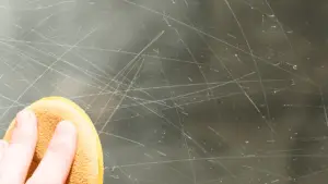 Prime-Wave-Window-Cleaning_Glass-Scratch-Removal_-Proven-Fixes-That-Actually-Work-portada.png